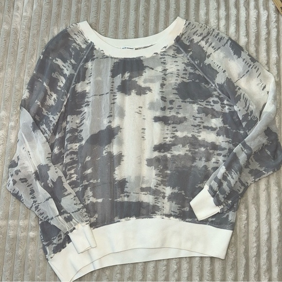 Club Monaco Gray and White Graphic Sweatshirt Tye Dye Silk Large - Picture 5 of 8